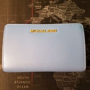 Michael Kors Jet Set Bifold Leather Wallet